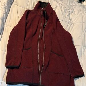 Stylish Burgundy Jacket with Zipper